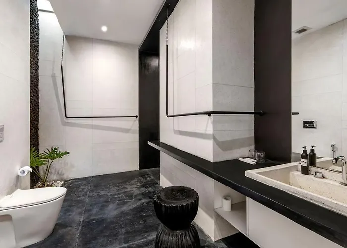 Flow 20 Elegant 3br Tropical Retreat * Ubud (Bali)